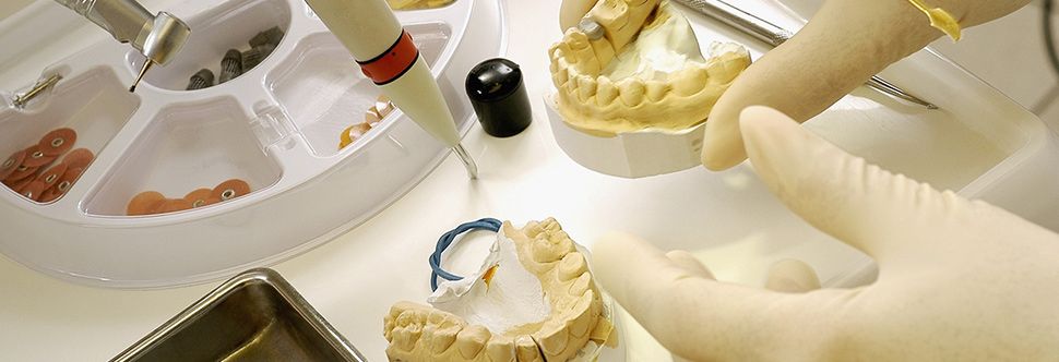 Clínica Dental Dr. Verástegui molde de prótesis dental