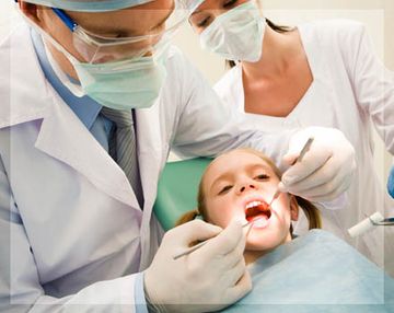Clínica Dental Dr. Verástegui consulta de odontología infantil